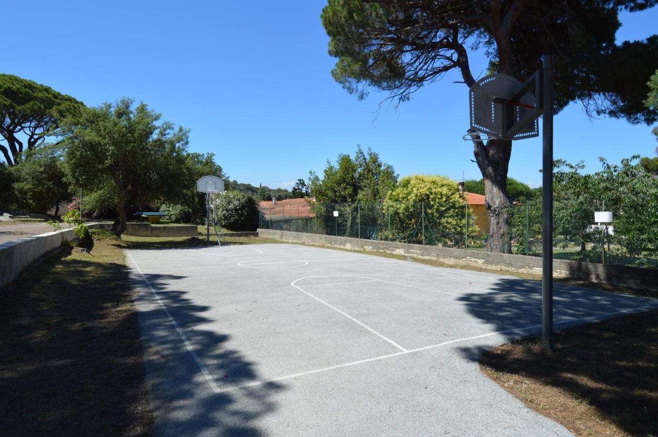 Le Domaine De Villepey By Sdr Saint-Tropez Exterior photo